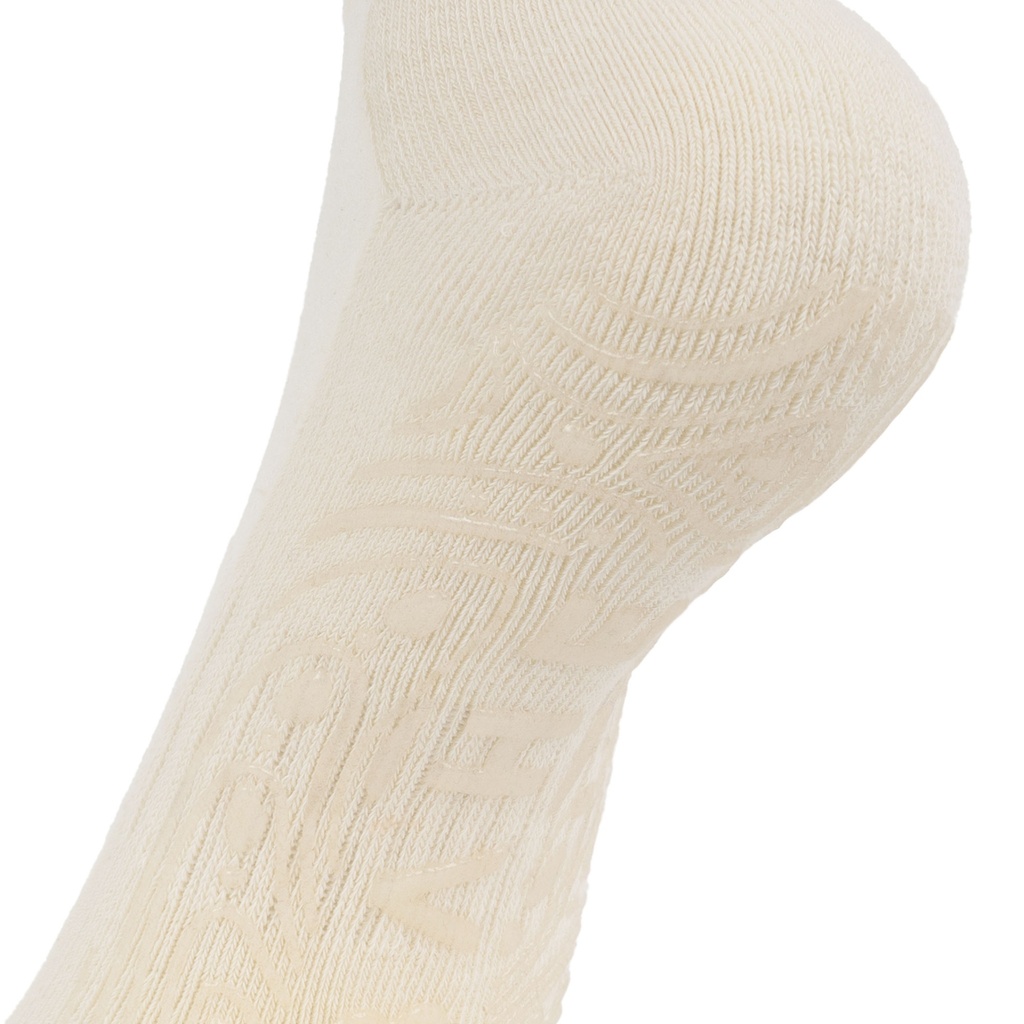 BAHE STUDIO GRIPPY CREW SOCKS COCONUT